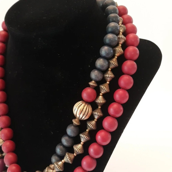 Vintage 3 strand necklace - Picture 3 of 4